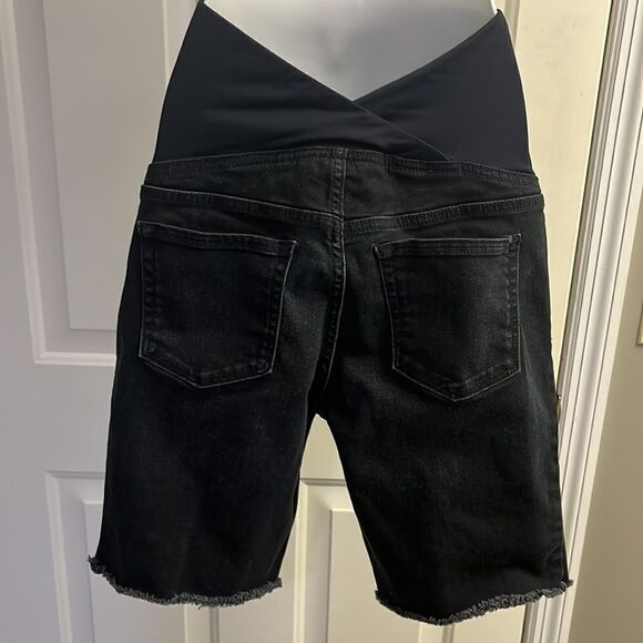 isabel Maternity Dark Wash Pull-On Bermuda Jean Shorts w/ Elastic Waist-Sz 6 - Picture 8 of 15